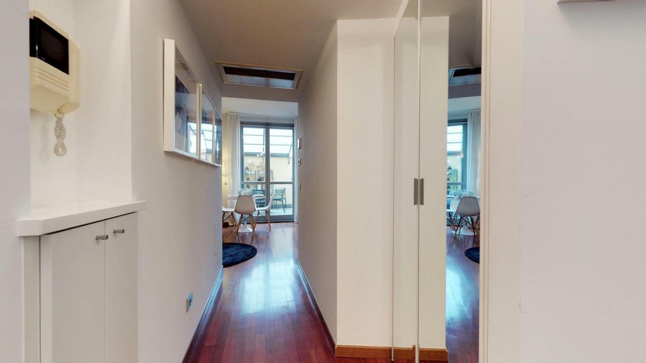 מילאנו Design Apartment Near Duomo Square מראה חיצוני תמונה
