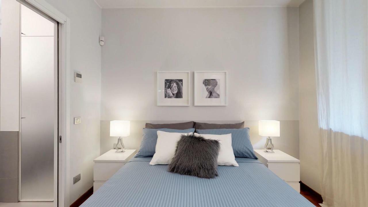 מילאנו Design Apartment Near Duomo Square מראה חיצוני תמונה