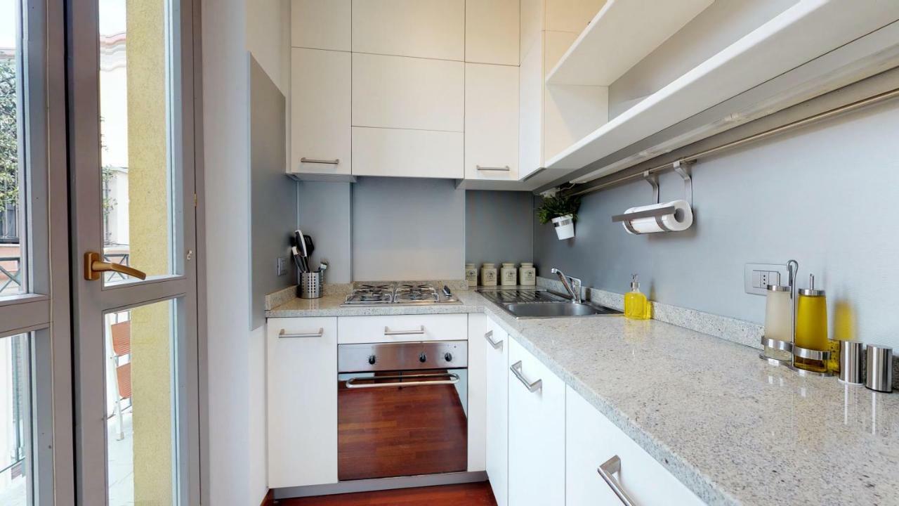 מילאנו Design Apartment Near Duomo Square מראה חיצוני תמונה